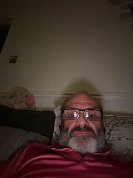 Snapshot of Shyboy817 chatting on 10-24-25, 01:35 Shyboy817 online show from 10-24-25, 01:35