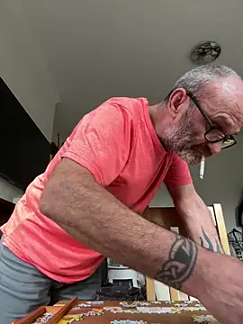 Snapshot of Shyboy817 chatting on 02-28-26, 04:19 Shyboy817 online show from 02-28-26, 04:19