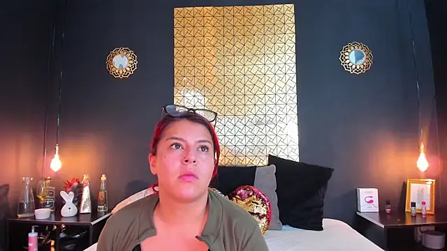 Snapshot of _poison_sweet chatting on 12-14-24, 09:13 poison sweet online show from 12-14-24, 09:13