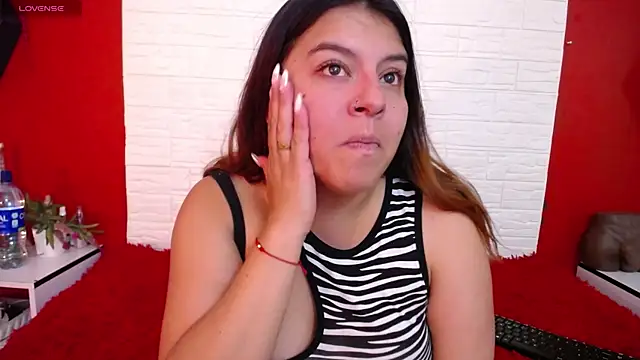 Snapshot of _poison_sweet chatting on 12-19-25, 05:31 poison sweet online show from 12-19-25, 05:31