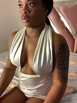 Snapshot of Tamara_Lubezkii chatting on 01-15-25, 06:19 Tamara Lubezkii online show from 01-15-25, 06:19