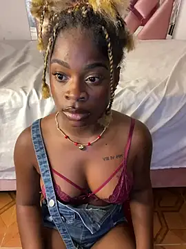 Snapshot of Tamara_Lubezkii chatting on 02-23-25, 08:33 Tamara Lubezkii online show from 02-23-25, 08:33