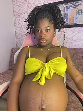 Snapshot of Tamara_Lubezkii chatting on 09-25-25, 09:18 Tamara Lubezkii online show from 09-25-25, 09:18