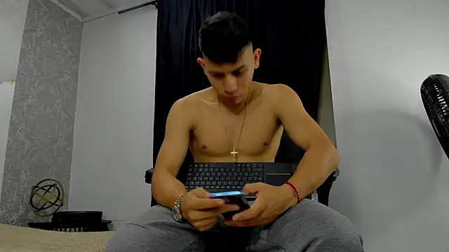 andrew rose  online show from 03-07-25, 03:29