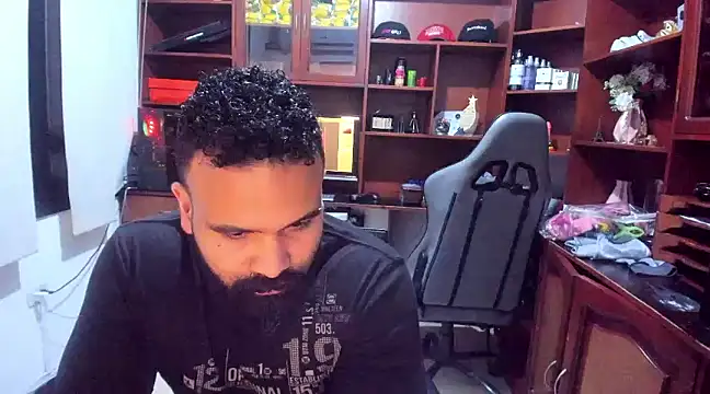 Snapshot of Drako_Argentii chatting on 12-12-24, 06:57 Drako Argentii online show from 12-12-24, 06:57