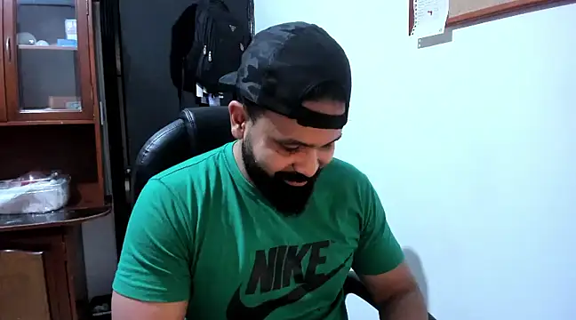 Snapshot of Drako_Argentii chatting on 03-21-25, 12:29 Drako Argentii online show from 03-21-25, 12:29