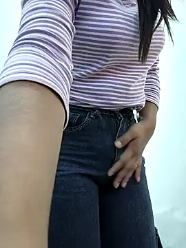 Snapshot of Sarita_7 chatting on 01-05-25, 04:36 Sarita 7 online show from 01-05-25, 04:36