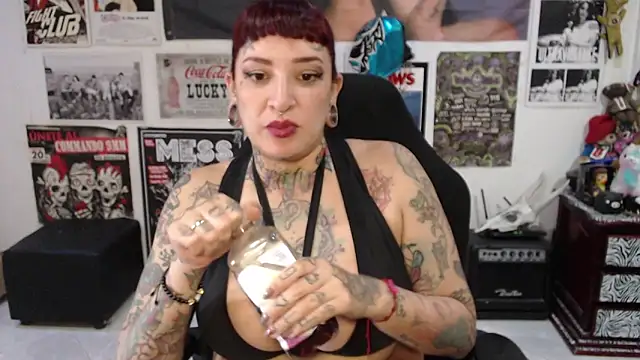 Snapshot of Rollyderolandia666 chatting on 05-19-26, 06:47 Rollyderolandia666 online show from 05-19-26, 06:47