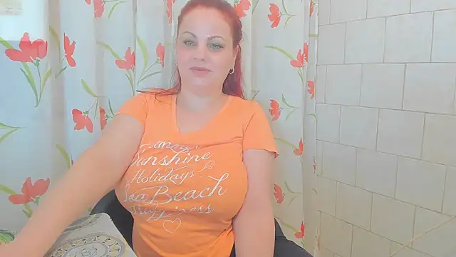 Snapshot of Adelamilfsex chatting on 02-14-25, 09:32 Adelamilfsex online show from 02-14-25, 09:32