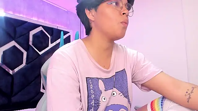 Emmapark  online show from 02-23-25, 11:14