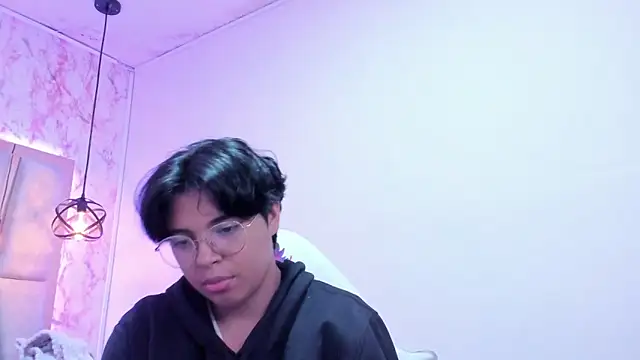 Emmapark  online show from 03-09-25, 02:21