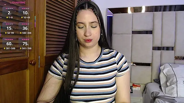 sofiaduque 26 online show from 05-17-26, 08:38