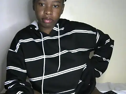 Novah  online show from 04-22-26, 09:27