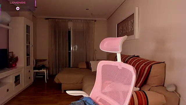 bella apont online show from 10-27-25, 10:36