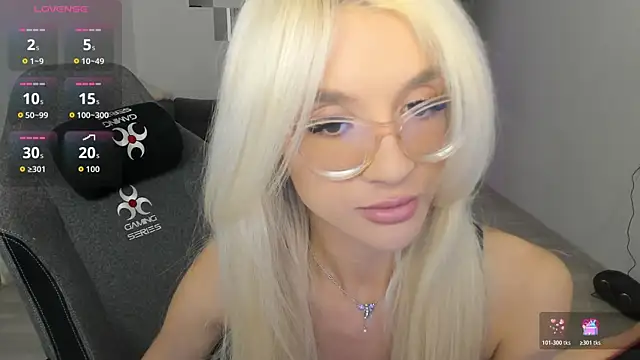 Snapshot of LovelyBianca chatting on 04-30-26, 07:20 LovelyBianca online show from 04-30-26, 07:20