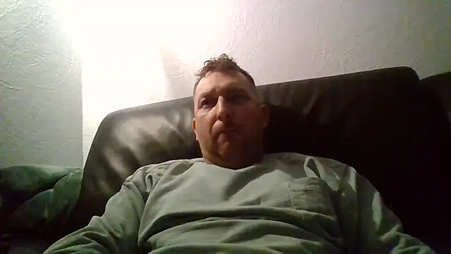 Snapshot of Au_plaisir_des_femmes chatting on 11-30-25, 09:52 Au plaisir des femmes online show from 11-30-25, 09:52