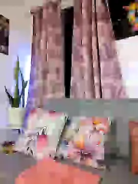 Charlotte Bayron online show from 01-02-25, 11:38