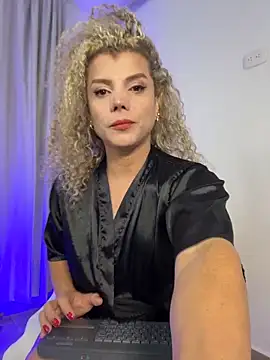 Georgiafox online show from 12-03-25, 06:21