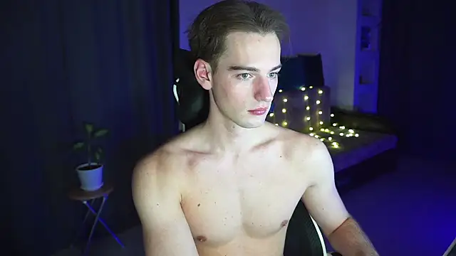 Litmate online show from 11-21-25, 01:37