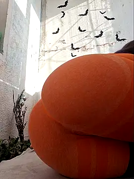 Erotic Synth Goddess online show from 04-25-26, 02:58