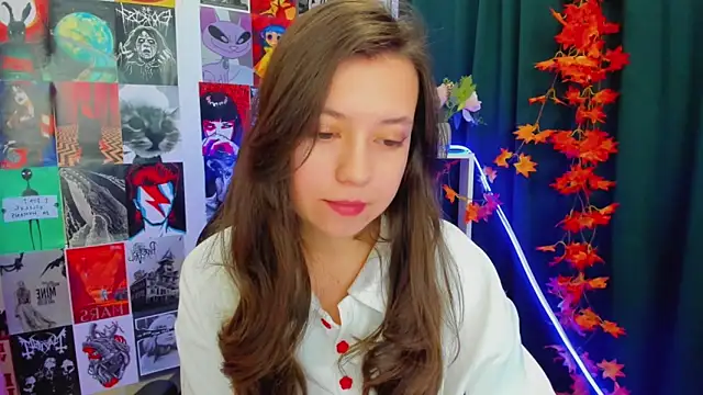Snapshot of Lina_Brownie chatting on 12-18-24, 05:48 Lina Brownie online show from 12-18-24, 05:48