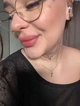 fuckdoll 18 online show from 03-05-25, 12:22