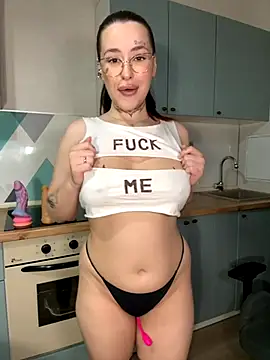 fuckdoll 18 online show from 09-17-25, 07:54