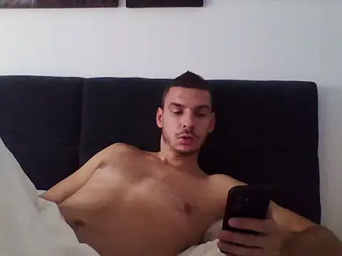 Snapshot of colonado1010 chatting on 09-28-25, 08:31 colonado1010 online show from 09-28-25, 08:31