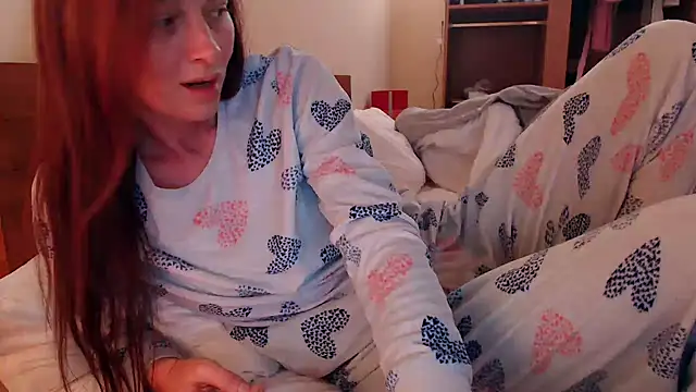 LovelyAndraGirl online show from 02-11-25, 11:43