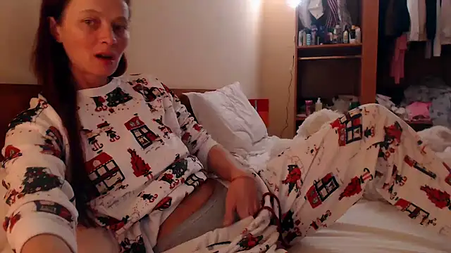 LovelyAndraGirl online show from 03-11-25, 07:36