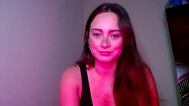 Snapshot of Sophie_Raegan chatting on 12-04-24, 10:13 Sophie Raegan online show from 12-04-24, 10:13