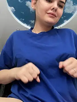 Snapshot of NikaMur chatting on 12-30-24, 03:58 NikaMur online show from 12-30-24, 03:58