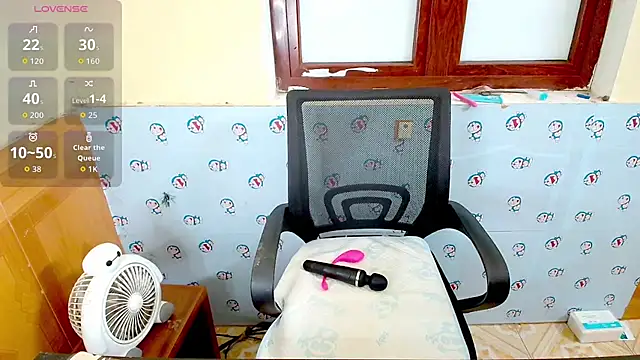 Snapshot of __Saphia__ chatting on 05-14-26, 12:28 Saphia online show from 05-14-26, 12:28