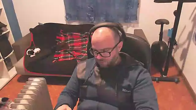 ravingr4d4 online show from 03-03-25, 10:10