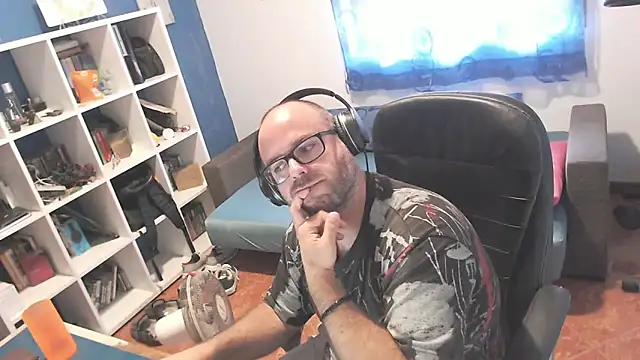 ravingr4d4 online show from 09-16-25, 10:49