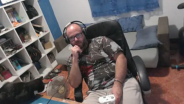 ravingr4d4 online show from 09-23-25, 08:45