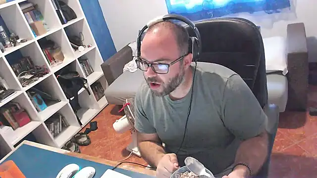 ravingr4d4 online show from 10-01-25, 08:09