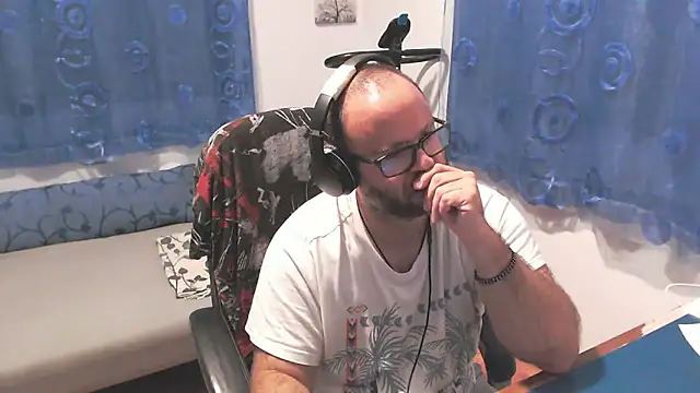 ravingr4d4 online show from 10-02-25, 10:28