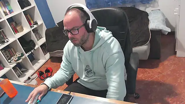 ravingr4d4 online show from 11-12-25, 11:14