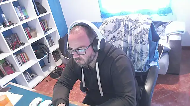 ravingr4d4 online show from 11-20-25, 11:21