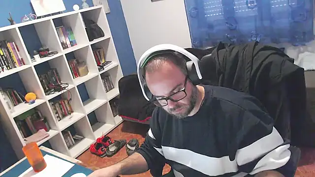 ravingr4d4 online show from 11-24-25, 02:28