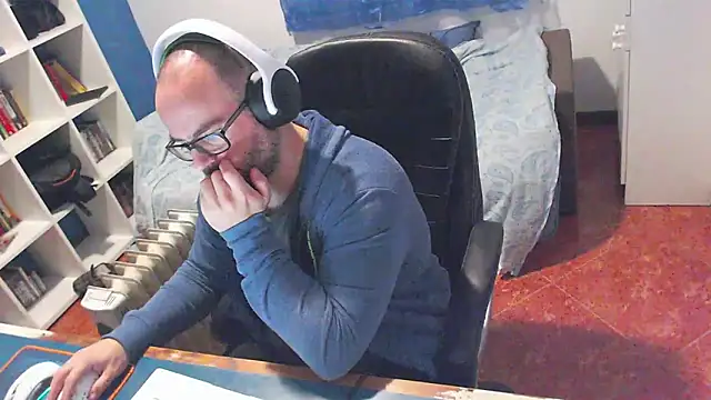 ravingr4d4 online show from 02-11-26, 10:20