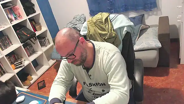 ravingr4d4 online show from 03-12-26, 12:28