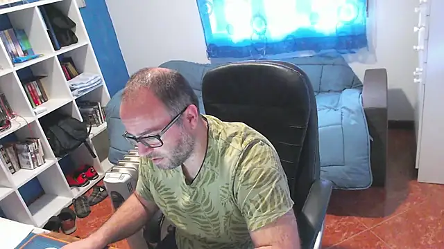 ravingr4d4 online show from 04-10-26, 08:08