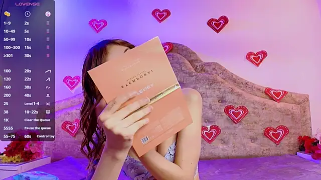 Snapshot of bellablack27 chatting on 02-15-25, 01:49 bellablack27 online show from 02-15-25, 01:49