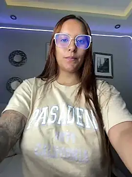 Snapshot of Seized_lust chatting on 02-25-25, 01:06 Seized lust online show from 02-25-25, 01:06