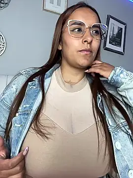 Snapshot of Seized_lust chatting on 03-03-25, 09:26 Seized lust online show from 03-03-25, 09:26