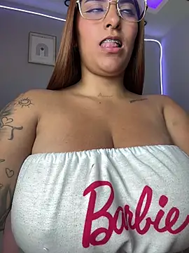 Snapshot of Seized_lust chatting on 03-05-25, 02:01 Seized lust online show from 03-05-25, 02:01