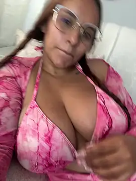 Snapshot of Seized_lust chatting on 03-15-25, 07:05 Seized lust online show from 03-15-25, 07:05