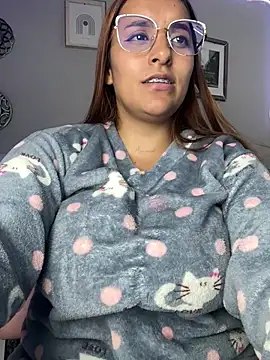 Snapshot of Seized_lust chatting on 03-19-25, 11:25 Seized lust online show from 03-19-25, 11:25